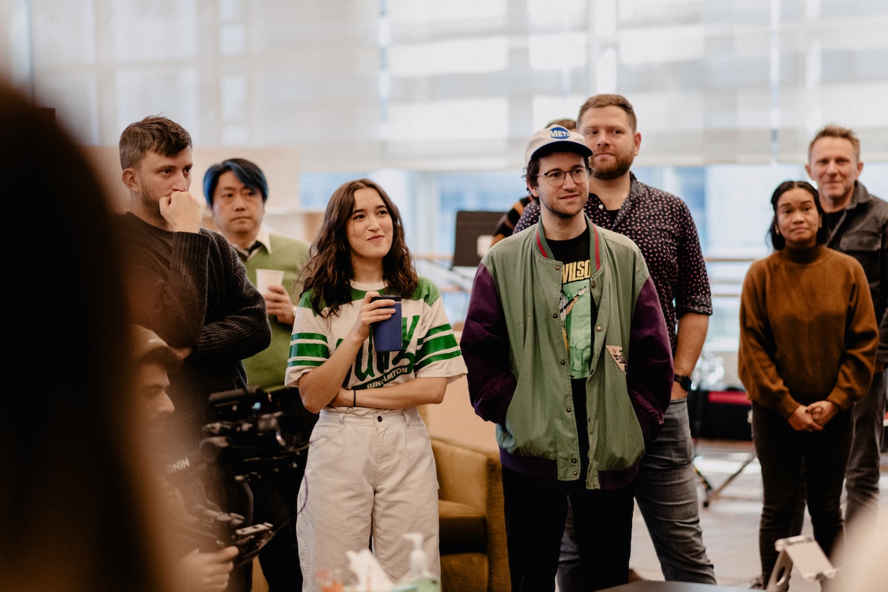 【BROADWAY THIS WEEK】多彩なメンバーが読む“野心にまつわるコメディ”、アシュリー・パークやレイ・ロマーノら参加