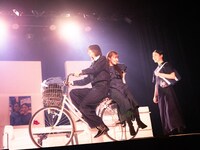 土生瑞穂・室龍太ら出演、“W演出”で展開する山本試験紙「ジェネレーション」開幕