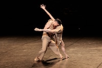 Noism0+Noism1「マレビトの歌」より。（撮影：松橋晶子）