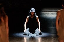 Noism0+Noism1「マレビトの歌」より。（撮影：松橋晶子）