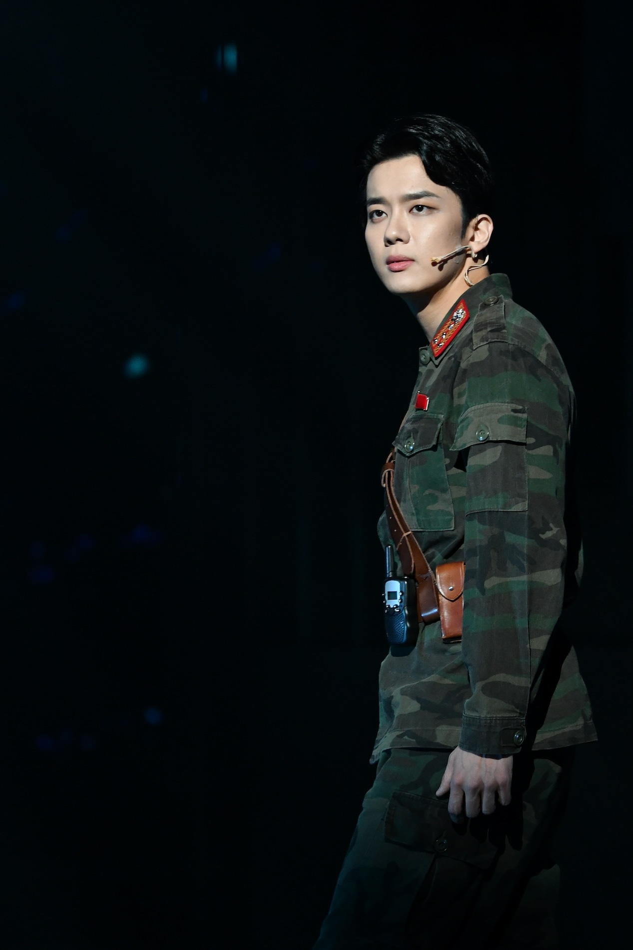 ミュージカル「愛の不時着」より。（撮影：三上富之）