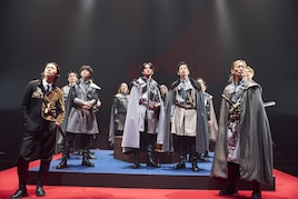 DisGOONieの10周年を記念した「The Knives of the Round」開幕