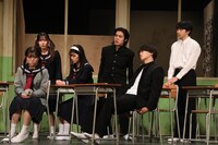 舞台「中学生日記2025」より。（撮影：高畠正人）