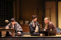 こまつ座 第156回公演「泣き虫なまいき石川啄木」より。（撮影：宮川舞子）