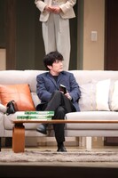 松竹創業130周年「スイートホーム ビターホーム」より。