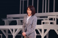 パルコ・プロデュース2025「シャイニングな女たち」より。（撮影：宮川舞子）