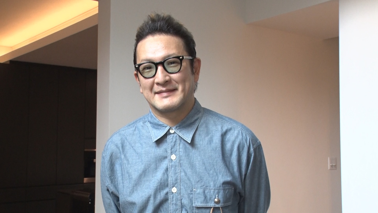 「プラチナファミリー 華麗なる一家をのぞき見 2時間SP」より、中村獅童。©︎テレビ朝日