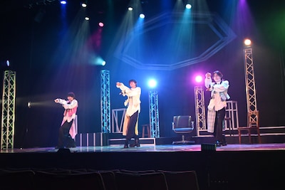 LIVE×Reading Musical「オッサン（36）がアイドルになる話」公開ゲネプロの様子。