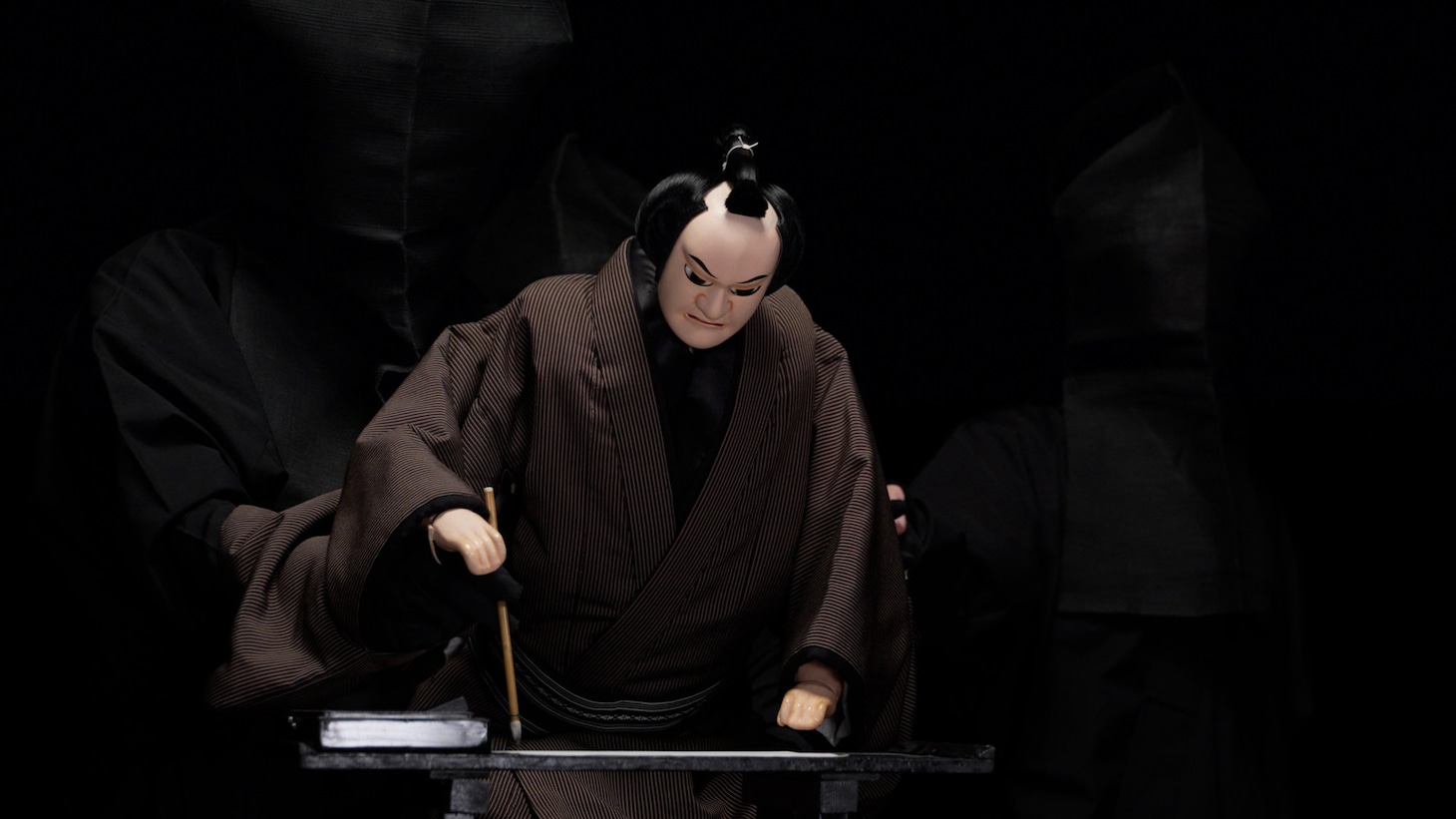 武士の身分を捨て、浄瑠璃作者となった近松門左衛門。（写真提供：NHK）