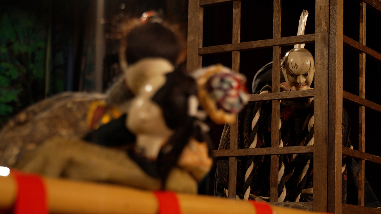 近松門左衛門当時の形式が残る東二口文弥人形浄瑠璃。（写真提供：NHK）