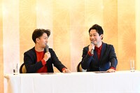 「曽根崎心中物語」取材会より。左から尾上右近、中村壱太郎。