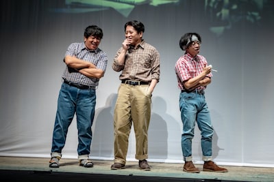 ヨーロッパ企画 第44回公演「インターネ島エクスプローラー」より。（撮影：井上嘉和）