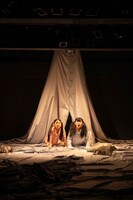 劇団親知らズ vol.4「眠レ、巴里」より。（撮影：新谷煌）