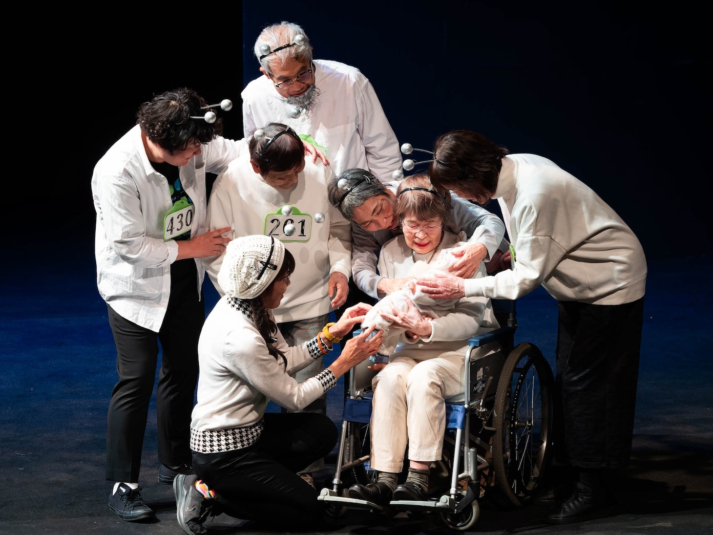 「いざゆかん」より。（撮影：松原豊）