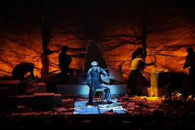 「1995117546」より。Ⓒ飯島隆