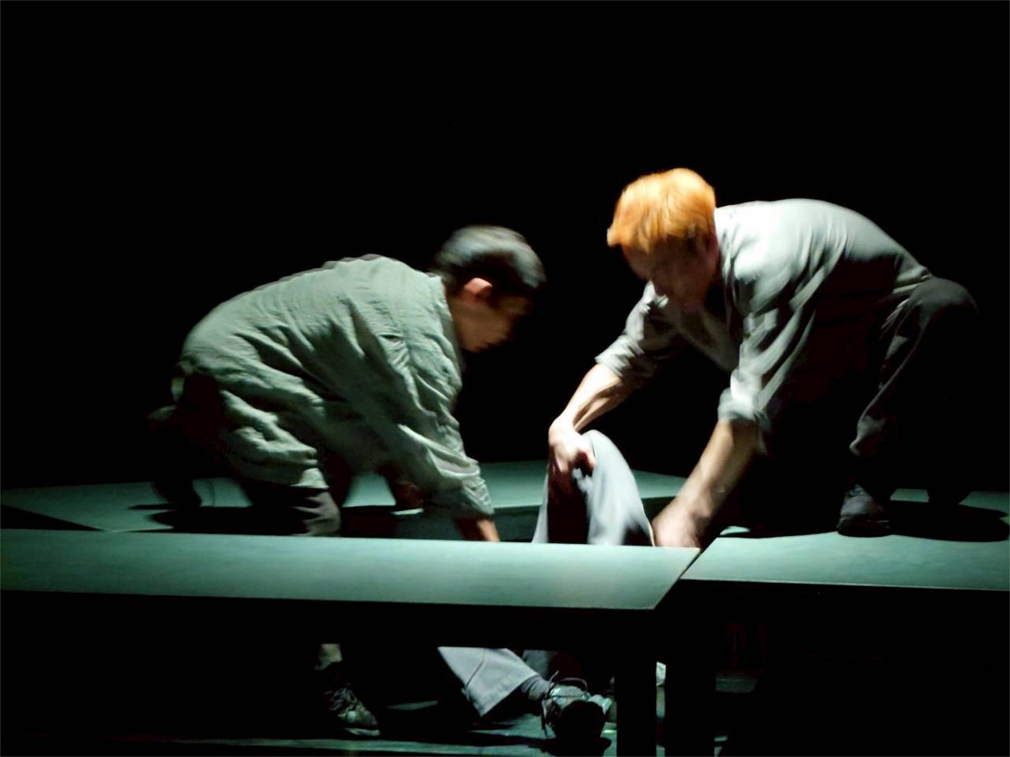 サファリ・P 第11回公演「悪童日記」東京公演より。