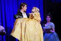 ミュージカル「サムシング・ロッテン！」より。©ミュージカル『サムシング・ロッテン！』製作委員会／岩田えり