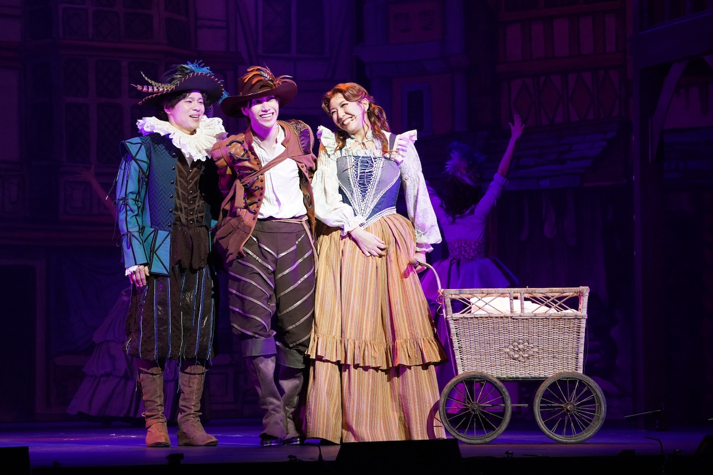 ミュージカル「サムシング・ロッテン！」より。©ミュージカル『サムシング・ロッテン！』製作委員会／岩田えり