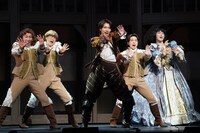 ミュージカル「サムシング・ロッテン！」より。©ミュージカル『サムシング・ロッテン！』製作委員会／岩田えり