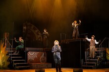 神戸セーラーボーイズ 定期公演vol.5「不思議の国の青年アリス」「ぜんまい仕掛けのココロ」より。 Ⓒkobesb