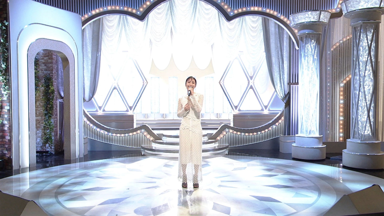 NHK「はやウタ」に望海風斗、ミュージカル「エリザベート」より「私だけに」披露