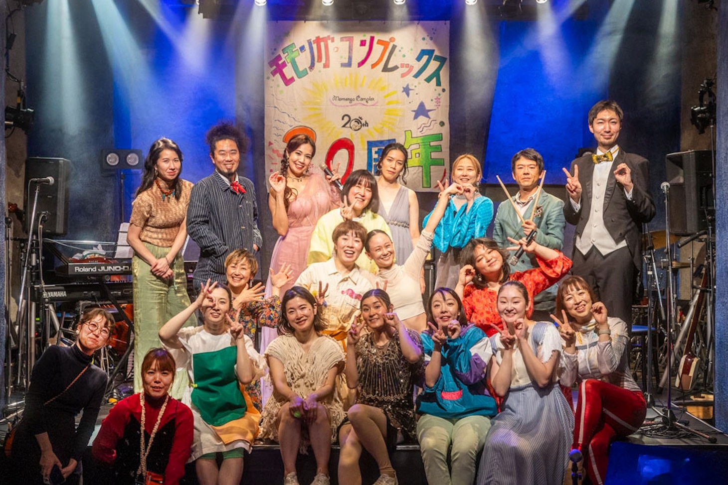 モモンガ・コンプレックス 20周年記念LIVE「わたしたちは、祝っている。～だから、みんなも来てくれると思う～」より。（撮影：三浦麻旅子）