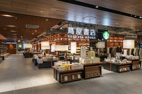 福岡天神 蔦屋書店の外観。