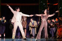 「わが歌ブギウギ-笠置シヅ子物語-」より。（撮影：宮田浩史）