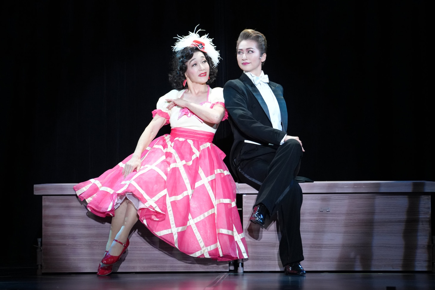 「わが歌ブギウギ-笠置シヅ子物語-」より。（撮影：宮田浩史）