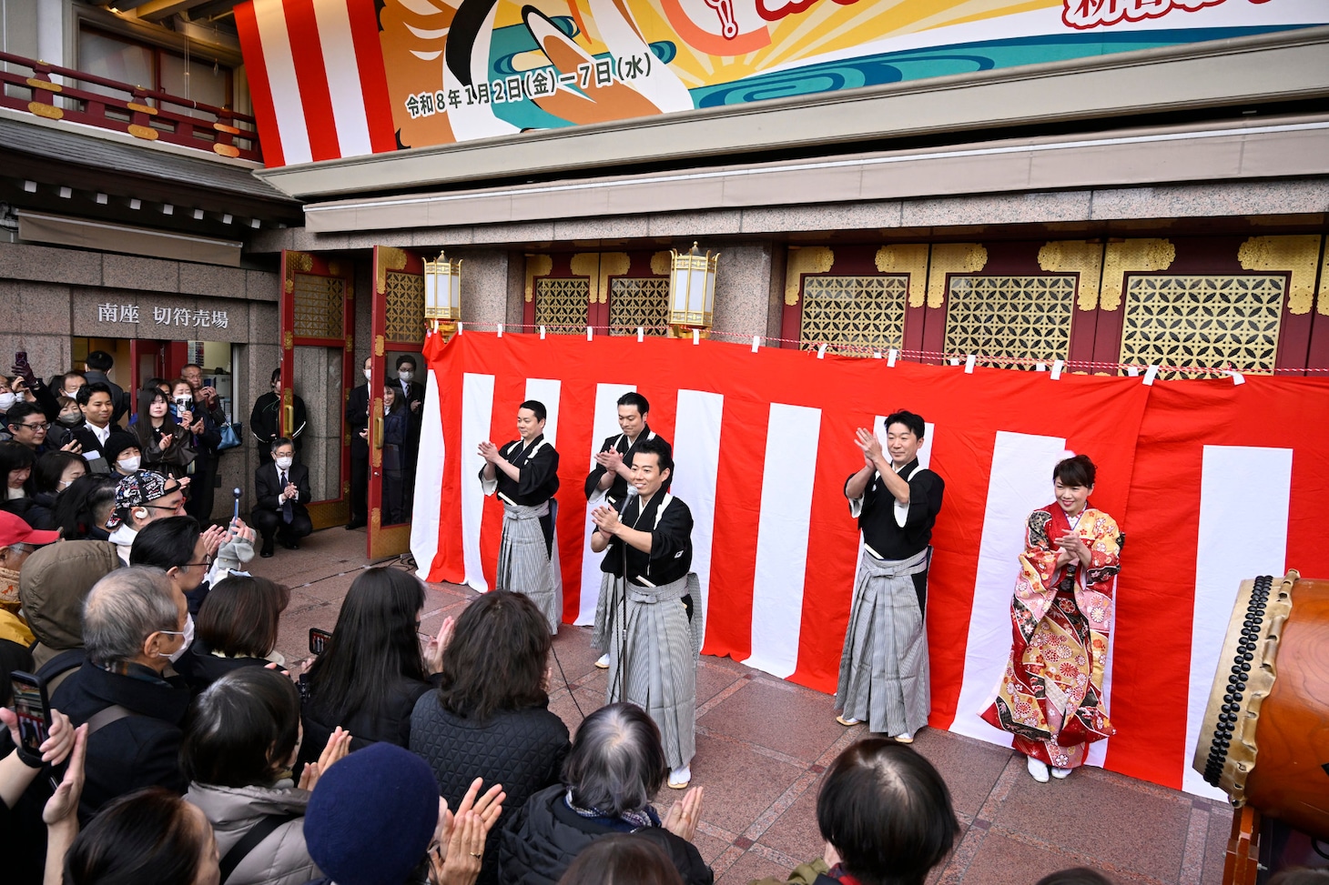 「しころ太鼓」の様子。