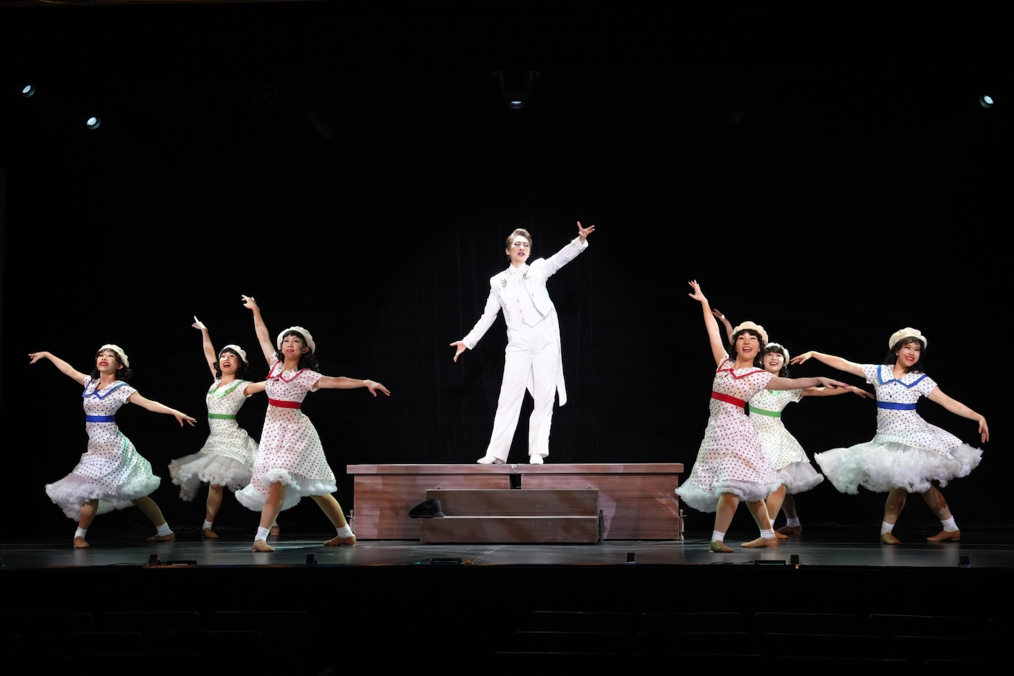 「わが歌ブギウギ-笠置シヅ子物語-」より。（撮影：宮田浩史）