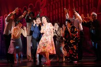 「わが歌ブギウギ-笠置シヅ子物語-」より。（撮影：宮田浩史）