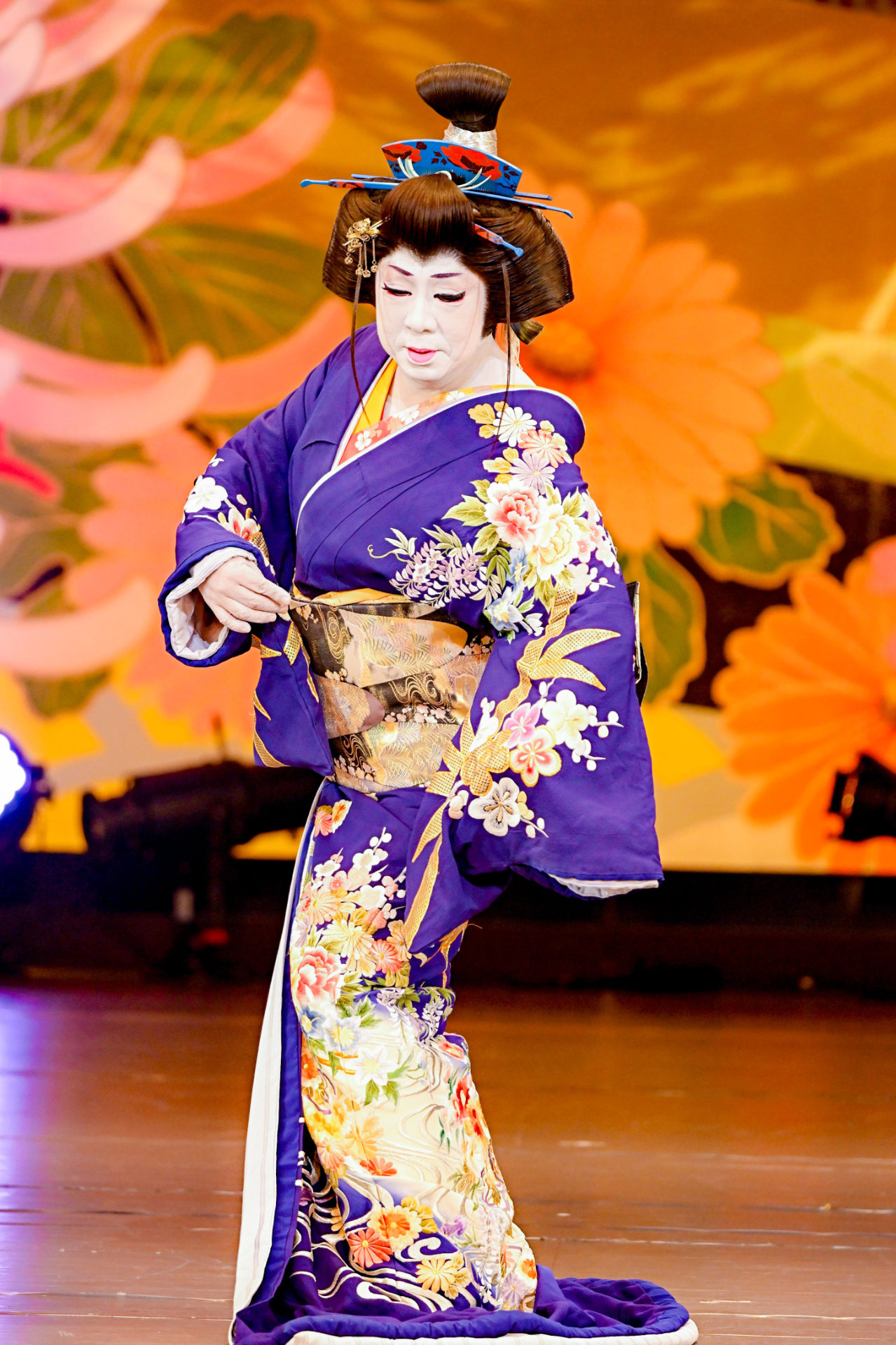 祝75歳！梅沢富美男・細川たかしが初タッグ、「新春特別公演」大阪で開幕