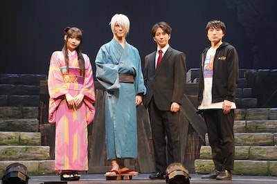 舞台「鬼太郎誕生 ゲゲゲの謎」囲み取材より。左から岡本姫奈、鈴木拡樹、村井良大、中屋敷法仁。