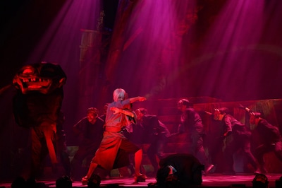 舞台「鬼太郎誕生 ゲゲゲの謎」より。