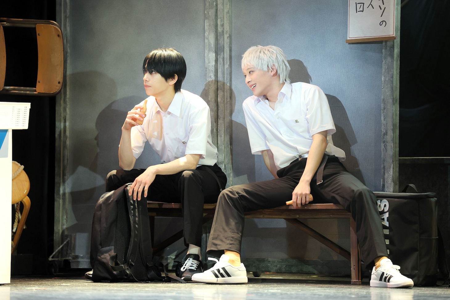 舞台「光が死んだ夏」より。