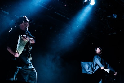 木ノ下歌舞伎「勧進帳」ニューヨーク公演より。（Photo by Ayumi Sakamoto）