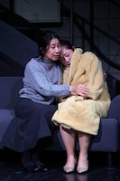 理性的な変人たち vol.5「口いっぱいの鳥たち」より。（撮影：古元道広）