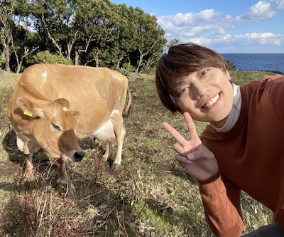 「美しい日本に出会う旅」東啓介が八丈島を訪問、八丈太鼓を体験