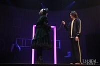 舞台「UNREAL-不条理雑貨店-」より。