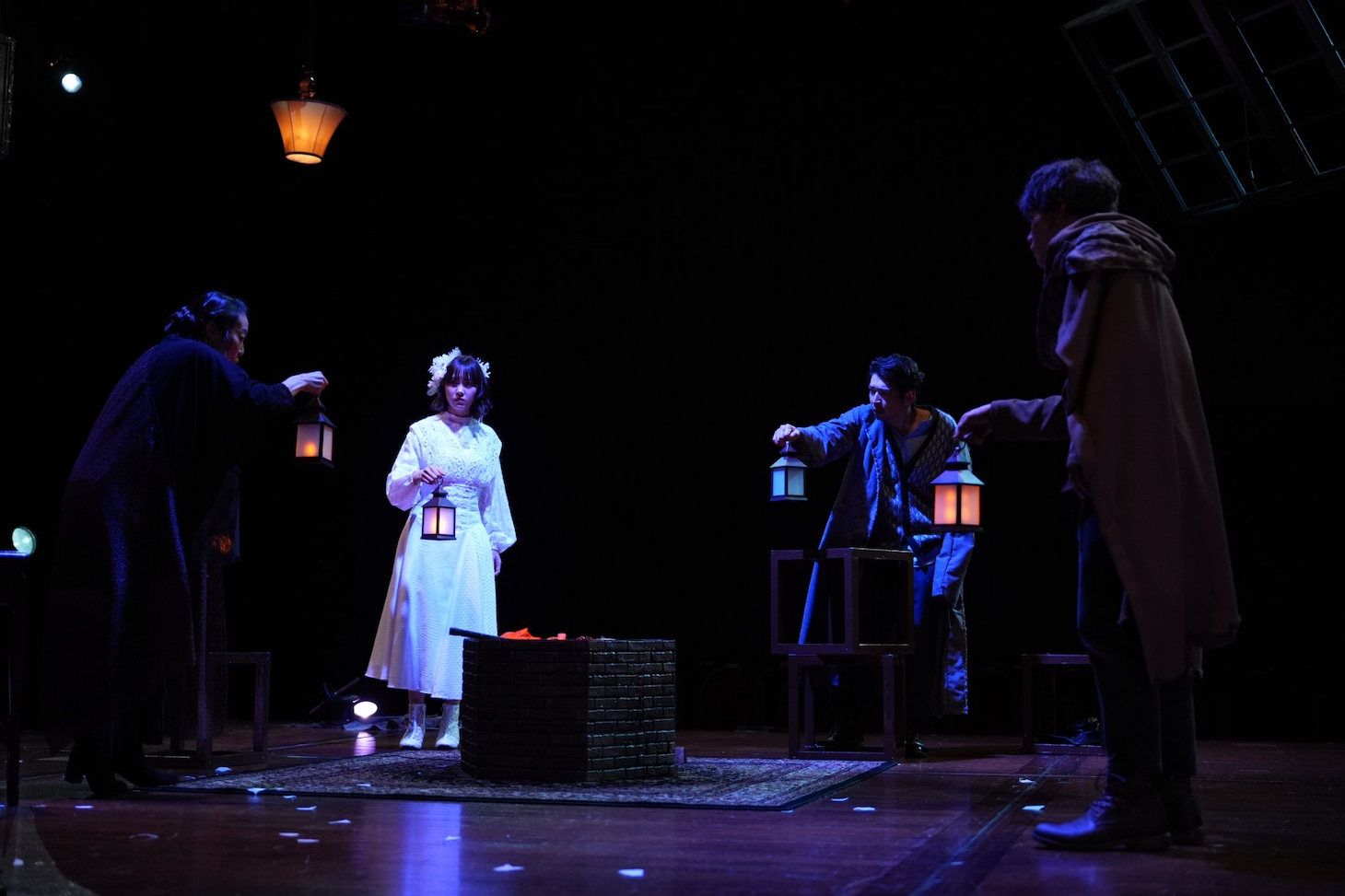 舞台「魔女の嘘と月の心音」より。