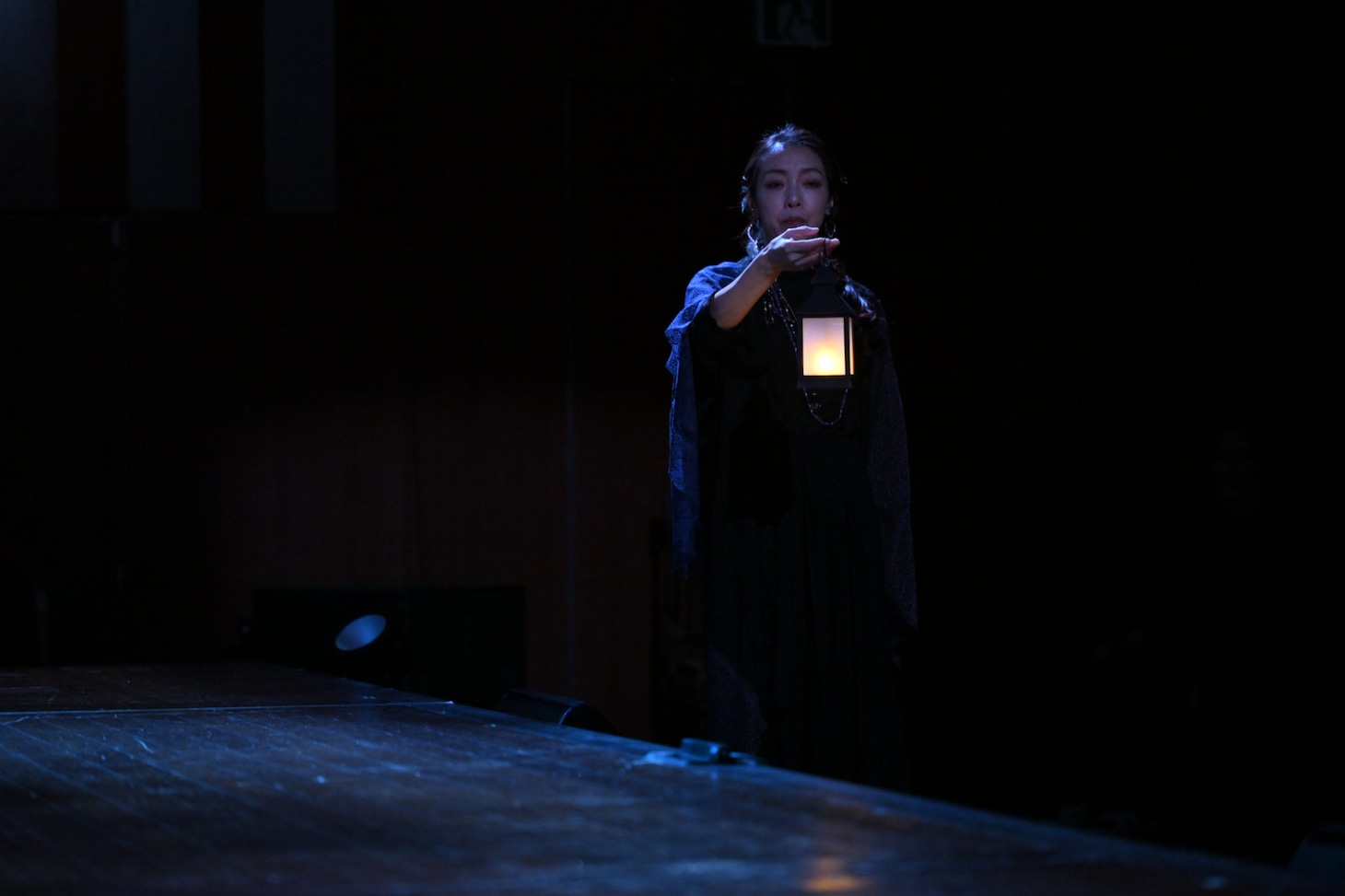 舞台「魔女の嘘と月の心音」より。