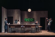 た組「景色のよい観光地」より。©︎Kris Kang