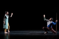 中村蓉ダンス公演2026「BLINK 双面改瞬間真似（ふたおもてあらためまたたきのまにまに）」より。（撮影：前澤秀登）