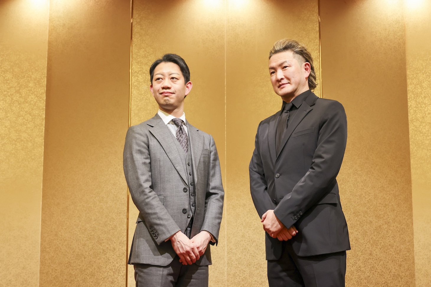 二月花形歌舞伎「あらしのよるに」取材会より。左から中村壱太郎、中村獅童。