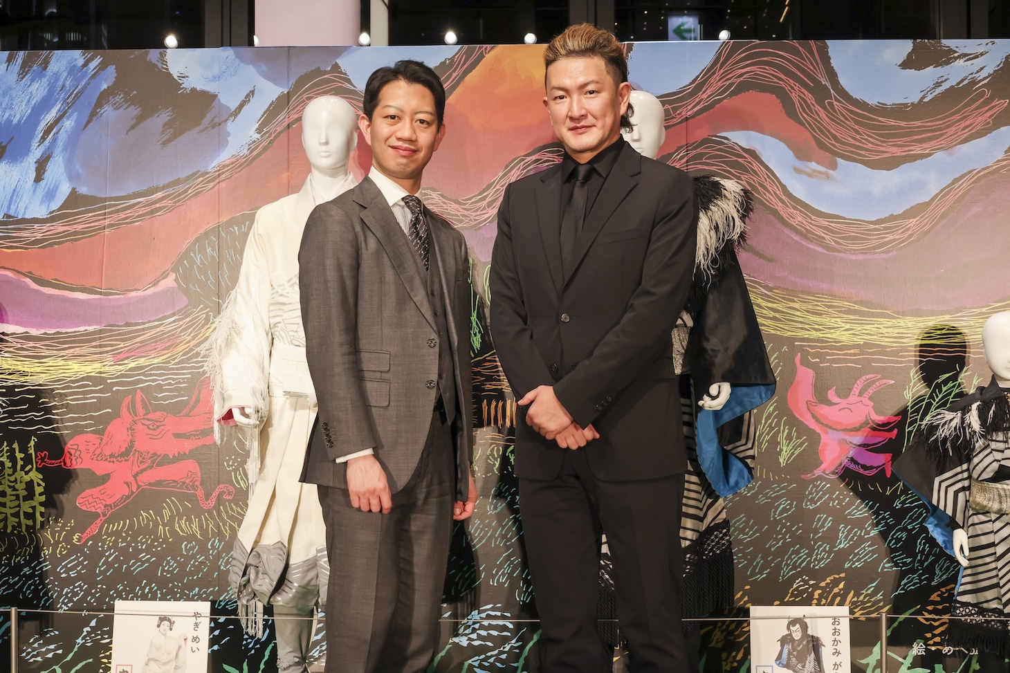 ワンビルでのトークショーに臨む中村壱太郎、中村獅童。