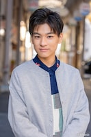 ポッポ（鳩ケ谷恵）役の日陽龍之介。