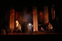 舞台「火喰鳥-羽州ぼろ鳶組-」より。