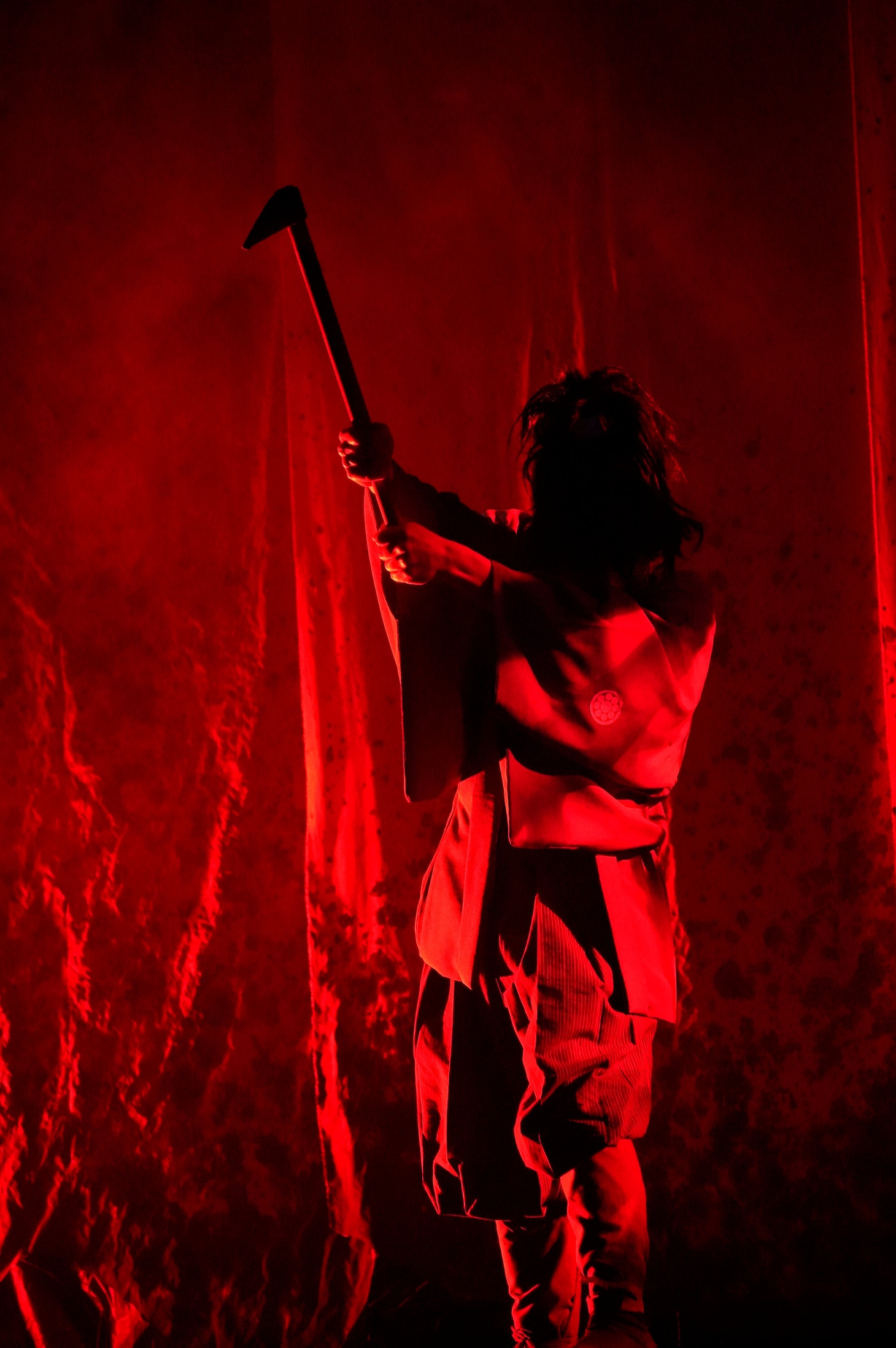 舞台「火喰鳥-羽州ぼろ鳶組-」より。