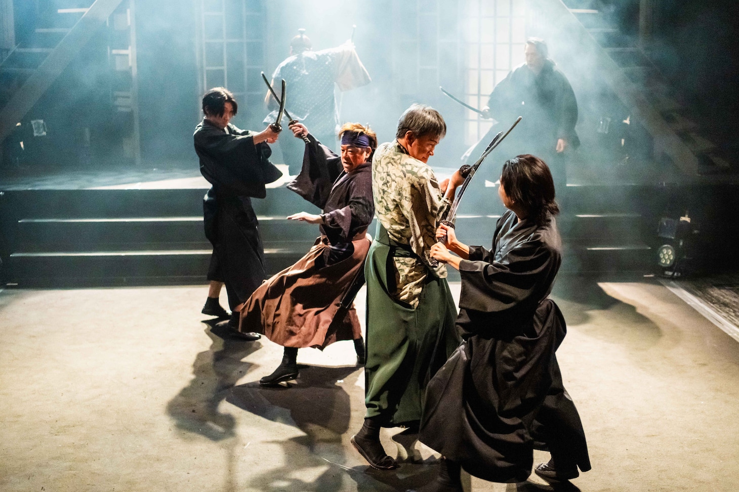 吉本新喜劇アキプロジェクト公演「時が来た」より。